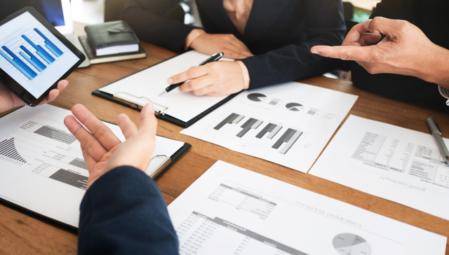 化工ETF,基础化工,鹏华中证细分化工产业主题交易型开放式指数证券投资基金,159870,15987;短期油价波动;下游化工企业;化工ETF(159870);盘中成交额超24亿