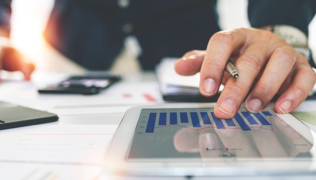 铜金联动;宏观对冲机制;汇添富中证细分有色ETF联接C(019165);收益;回撤