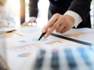 滞胀预期升温背景下看好现金流稳定的防御性品种，现金流ETF嘉实(159221)获资金持续关注