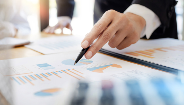 嘉实国证自由现金流ETF,现金流ETF嘉实,汽车,嘉实国证自由现金流交易型开放式指数证券投资基金,1;滞胀预期;现金流稳定;防御性品种;现金流ETF嘉实(159221);资金持续关注