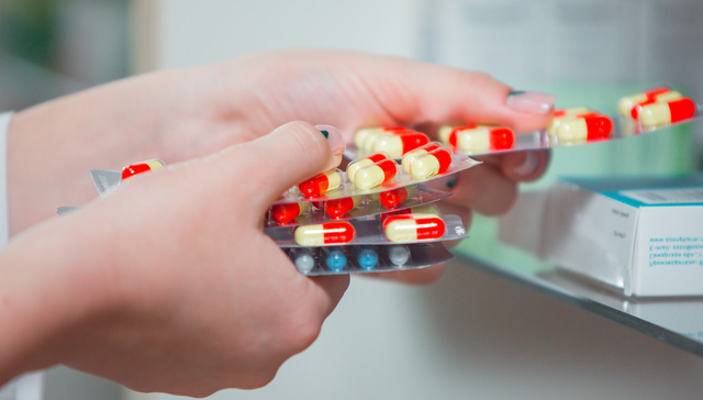 景顺长城中证港股通创新药ETF,港股新药,创新药,景顺长城中证港股通创新药交易型开放式指数证券投资基;药明康德;港股创新药ETF景顺(513780);业绩创新高;盘中涨超3%