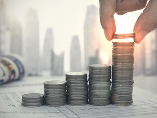 短期波动不改长期战略配置价值，黄金股ETF华夏(159562)收涨2.47%，黄金ETF华夏(518850)收涨0.46%