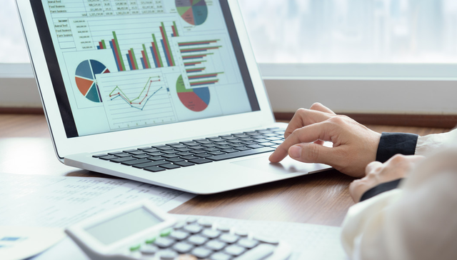 首年破亿、新客占比超30%——明略科技(2718.HK)Agentic Services，正在重写AI服务商的竞争规则