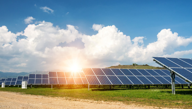 华安中证光伏产业ETF,光伏ETF指数基金,电力设备及新能源,华安中证光伏产业交易型开放式指数证券投;光伏龙头TCL中环;控股一道新能源;光伏ETF华安(159618);近一年涨超43%