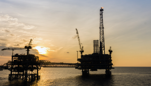 华夏中证石化产业ETF,石化ETF,基础化工,华夏中证石化产业交易型开放式指数证券投资基金,1597;霍尔木兹海峡;通行费;石化ETF华夏(159731);收涨0.29%