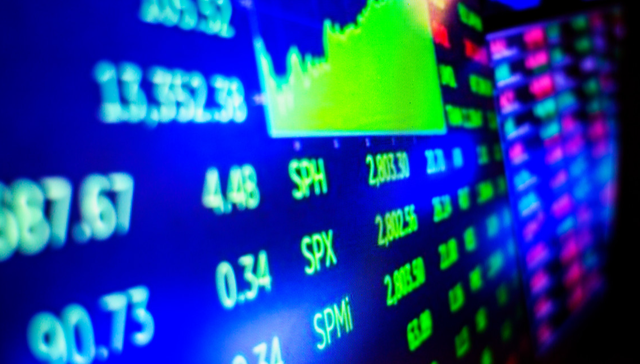 ETF市场日报;地缘局势;三大指数;集体震荡下探;能源与算力相关ETF;逆势上涨