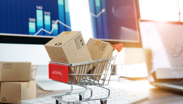 段永平：泡泡玛特壁垒远比想象中强大！港股通消费ETF汇添富(159268)收涨近1%！消费ETF汇添富(159928)连续第二日获资金青睐！