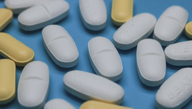 南方中证创新药产业ETF,创新药ETF南方,创新药,南方中证创新药产业交易型开放式指数证券投资基金,;政策护航;出海放量;南方基金;创新药ETF南方(159858.SZ);盘中涨2.07%