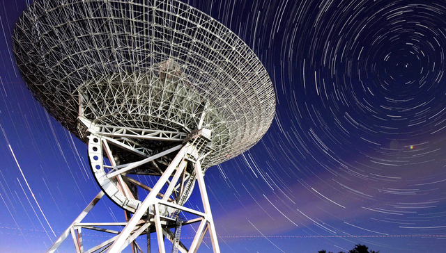 华宝中证科创创业50ETF,双创龙头ETF,股票型宽指,华宝中证科创创业50交易型开放式指数证券投资;中际旭创;一季度业绩;胜宏科技;A股吸金榜;华宝基金双创50ETF;588330;劲涨2%;创新高