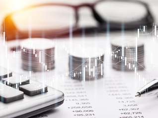 能源转型浪潮下，新能源产业布局机会显现，南方基金旗下新能源ETF南方(516160)回调机遇备受关注