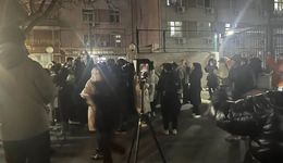 掘金高校摆摊，“鹅腿阿姨”只是个例