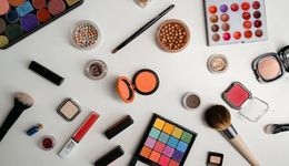 雅诗兰黛裁员7500人，美妆巨头“裁员潮”背后的隐秘与反思