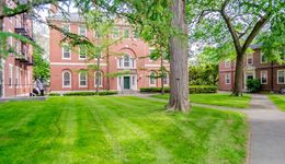 張雪峰、俞敏洪等群雄環(huán)伺，研學旅行“硝煙再起”