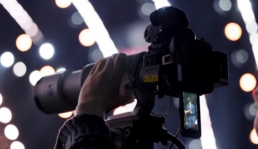 佳能CINEMA EOS系统为《声生不息·华流季》多机位实践赋能-锋巢网