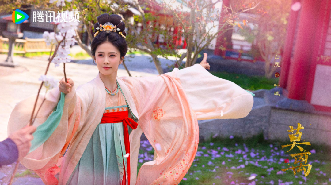 《翘楚》《莫离》大女主权谋打前站，2026暑期档剧集战事提前升温-锋巢网