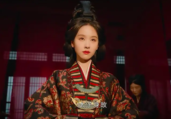《翘楚》《莫离》大女主权谋打前站，2026暑期档剧集战事提前升温-锋巢网