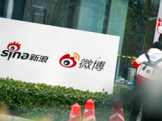 多重挑战之下，微博要找“活人感”