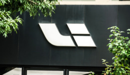 理想已过万重山