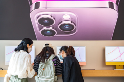 【獨(dú)家】春節(jié)檔高端機(jī)型華為蘋果“分庭抗禮”，3月手機(jī)廠商或集體漲價(jià)