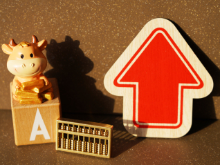 險資權(quán)益投資進入加速期，去年股票、基金投資余額大增1.6萬億元