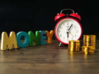 投教·保險｜3億美元天價保單誕生！富豪為何熱衷押注指數(shù)型萬能險？