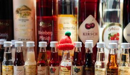 瞄准自有品牌，酒类渠道商打响产品战