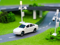 同是谈智驾，雷军与何小鹏的两会议案为何思路迥异？