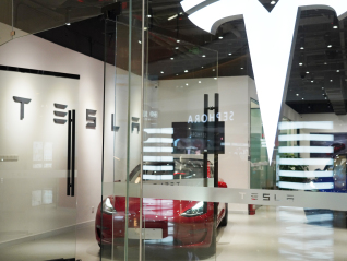 特斯拉FSD入华再度推迟，三季度有望获批