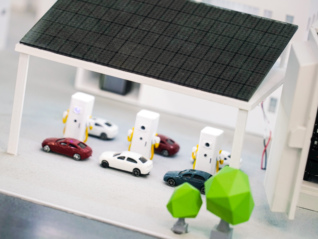 【对话】步入TWh时代后，锂电行业将如何变革？