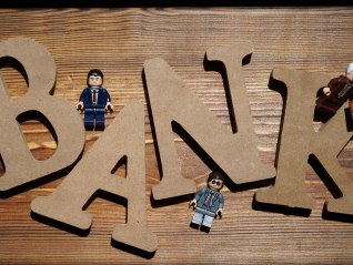 万亿城商行增至13席，2027年或迎扩容高峰