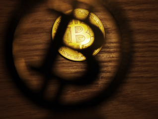 比特币一度失守60000美元，加密货币市场底部是否到来需看三大风向标