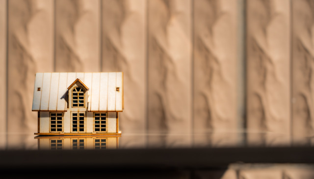 前十月新房市场量价下行，商品房销售总额超10.8万亿元