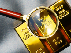 黄金白银大幅波动，多家银行提示风险，普通投资者还能上车吗？