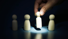 埃克森美孚挥起裁员大刀，年内第一刀砍向低碳业务