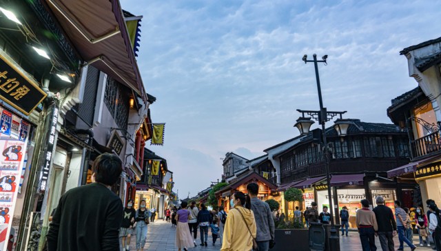 旅游；上海；深圳；山东；南昌；昆明