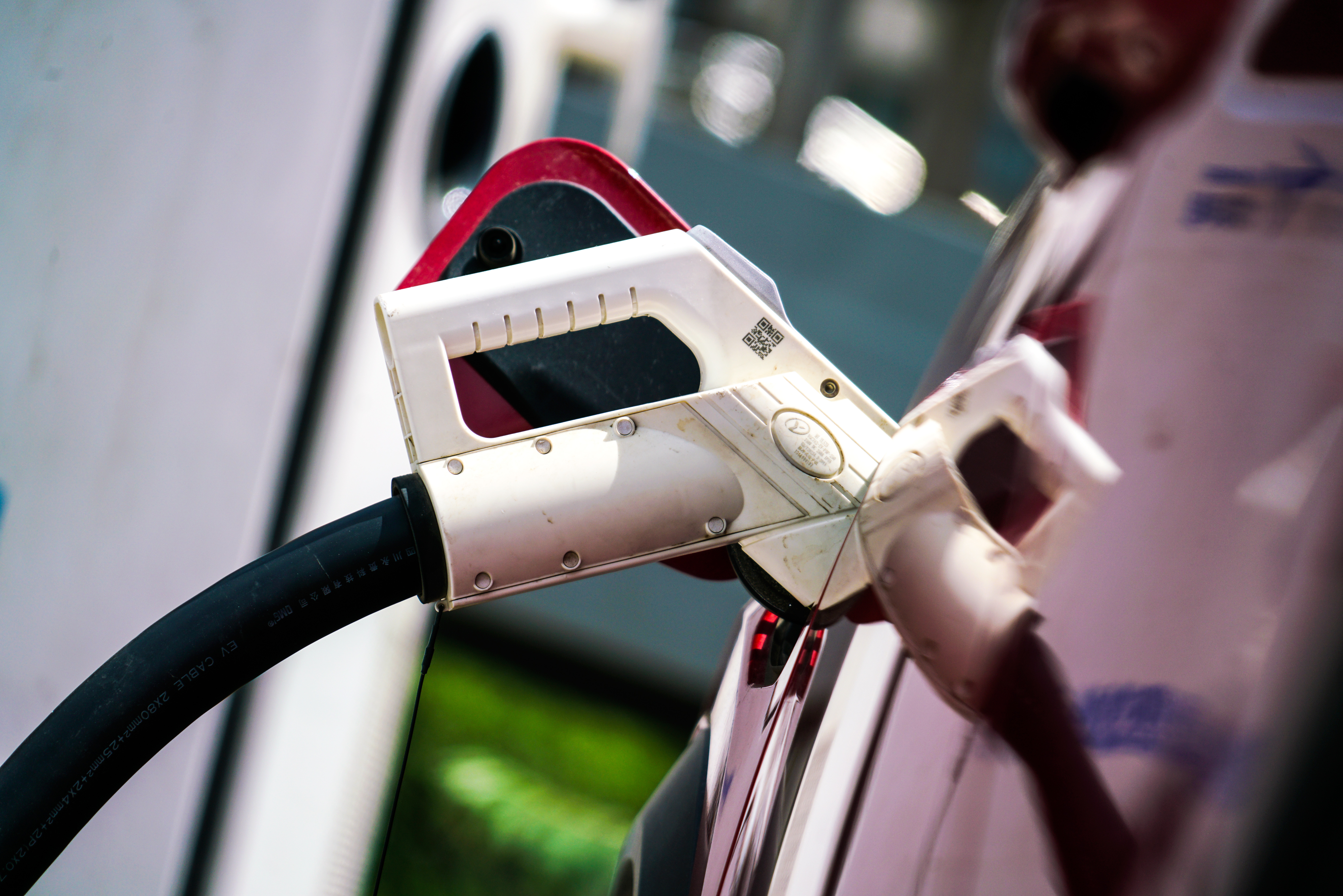 IPO雷达|毛利率下滑、大客户依赖，尼索科“纸面富贵“？|界面新闻 · 证券