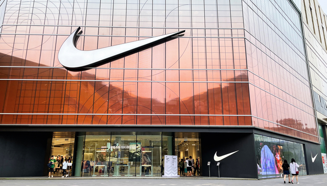 耐克二季度营收133.15亿美元，大中华区回暖同比增长6%