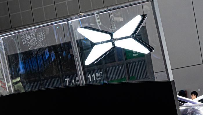 小鹏汽车，电池