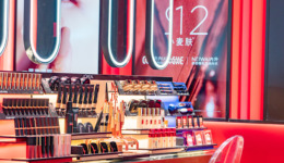 “侯亚孟时代”的珀莱雅，能否挤进全球前十？