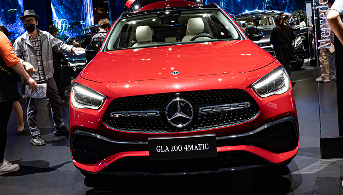 奔驰2022年全球销量超200万辆，中国新能源汽车交付同比增长143%