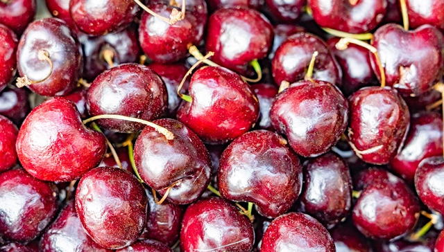 359元一斤，刚上市的车厘子成了“水果刺客”？