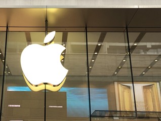 iPhone 17 Pro只用一个月就褪色？苹果客服：需先到店检测原因