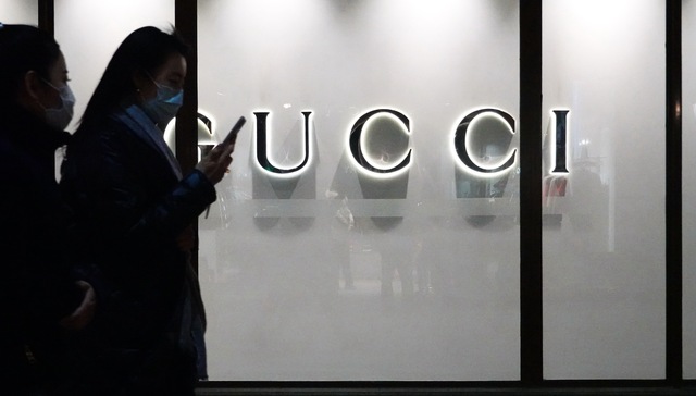 我们和ChatGPT聊了聊王府井奥莱业务，结果竟然......