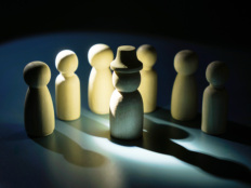 人大代表张丽洁建议上海加强引进高端金融与资产管理人才｜上海两会