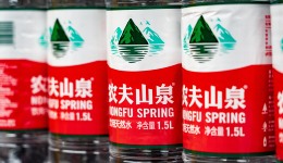 康师傅，是怎么被农夫山泉反超的？