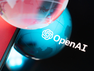 OpenAI发布首款AI芯片，可适配各类大语言模型