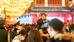 2022年国内旅游跌至疫情以来新低，预计23年国内旅游人数同比增80%