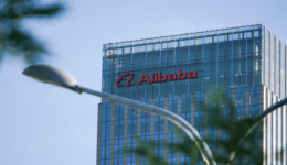 重用蒋凡，阿里又行了