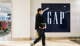 陷入增长困境的宝尊电商还有能力收购雨鞋品牌Hunter吗？