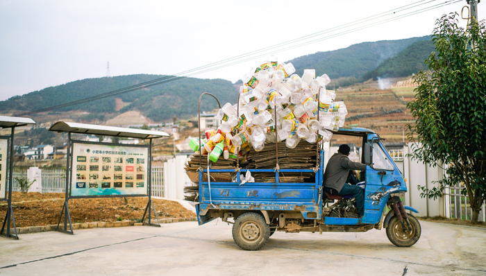 中央农办主任韩文秀;巩固拓展脱贫攻坚成果;长期任务;政策“悬崖效应”